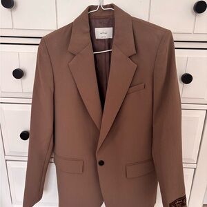 NWT Aritzia Cola Taupe Generation Blazer in crepette 00